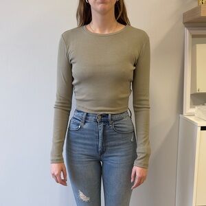 DYNAMITE Haut LS circle opened back laurel oak